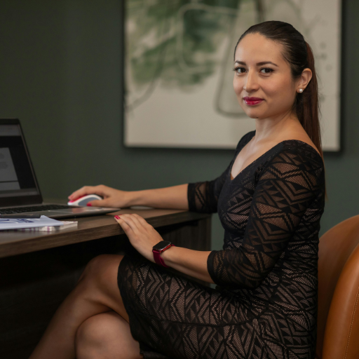 Femme qui a envie d'entreprendre Femme motivée qui a envie d'entreprendre.